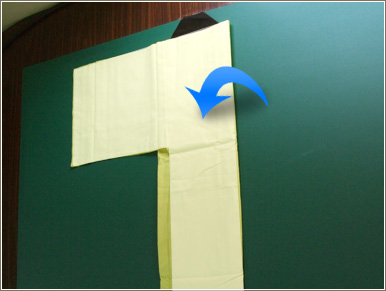 反対の袖も「２」同様に折ります。