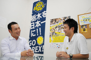 インタビューの様子