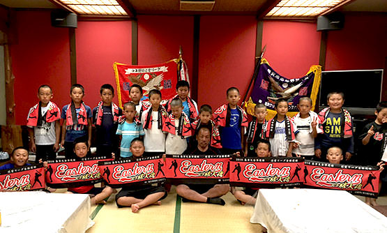 「デザインもみんなに気に入ってもらえ、素材も吸水、速乾でとても良いと気に入ってもらえました。」佐々木　早苗さま